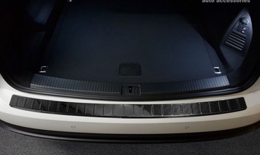 защитная накладка на Volkswagen Touareg III (Carbon) фото
