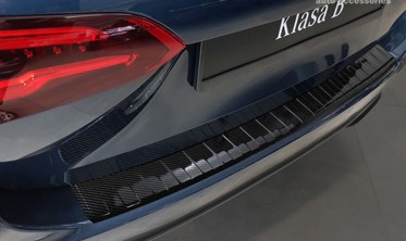 захисна накладка на бампер Mercedes W247 B klasa Carbon фото
