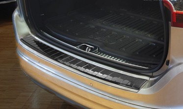 захисна накладка на бампер Volvo XC60 Carbon фото