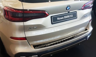 защитная накладка на бампер BMW X5 IV G-05 M-Pakiet черная фото