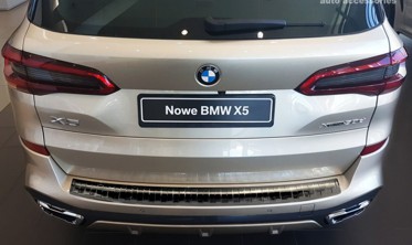 защитная накладка на бампер BMW X5 IV G-05 M-Pakiet черная фото