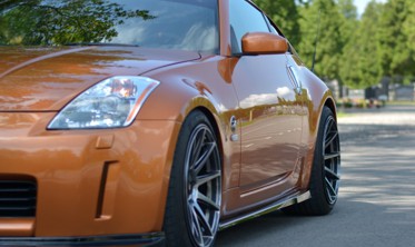 Тюнинг накладки на боковые пороги Nissan 350Z фото