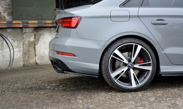 Боковые диффузоры заднего бампера Audi RS3 8V рестайл седан фото