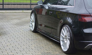 Боковые диффузоры порогов Audi S3 / A3 S-line 8V / 8V FL Hatchback фото