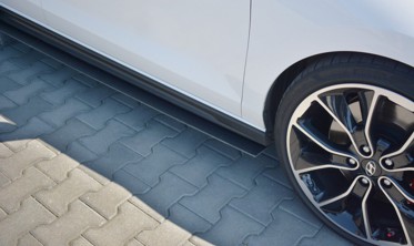 Боковые диффузоры порогов Hyundai I30 Mk3 N Hatchback фото