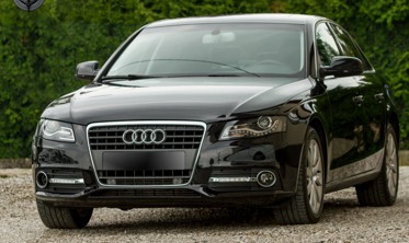 рамки противотуманок с LED огнями Audi A4 B8 фото