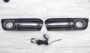 рамки противотуманок с LED огнями Audi A4 B8 фото