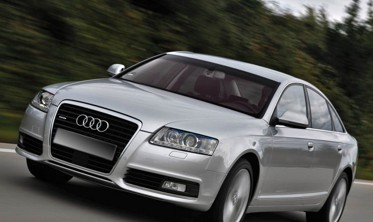 рамки противотуманок с LED огнями Audi A6 фото