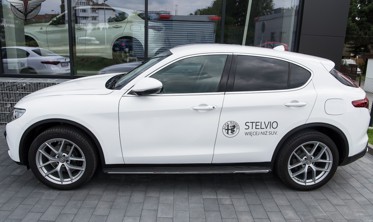 пороги (подножки боковые) Alfa Romeo Stelvio фото