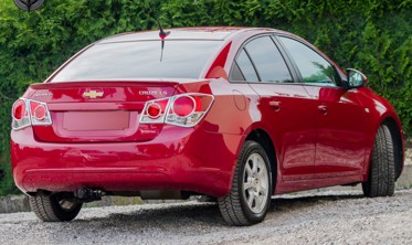 накладки на ліхтарі задні Chevrolet Cruze фото
