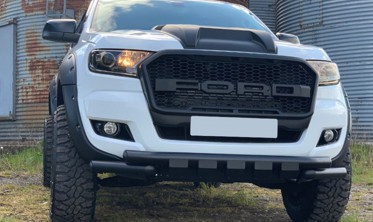решітка переднього бампера FORD RANGER рестайл фото