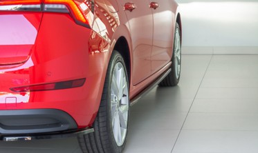 Тюнинговые накладки боковых порогов Skoda Scala фото