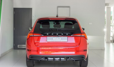 Дифузор на задній бампер Skoda Scala фото