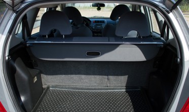 шторка-полиця багажника Honda Jazz чорна фото