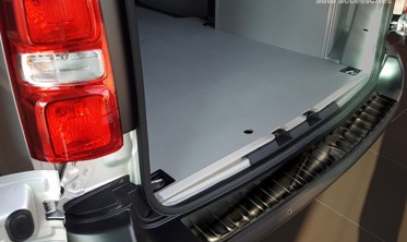 защитная накладка на бампер Peugeot Expert 3/Citroen Jumpy III Stal черная фото