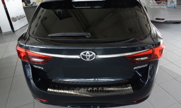 захисна накладка на бампер Toyota Avensis Mk 3 FL Kombi чорна фото