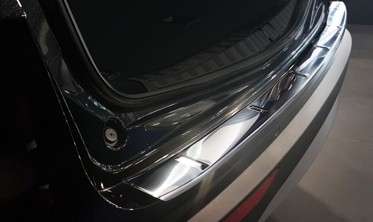 захисна накладка на бампер Alfa Romeo Stlevio фото