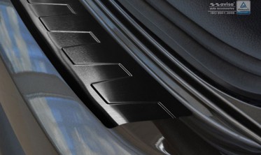 защитная накладка на бампер Nissan Qashqai черная фото