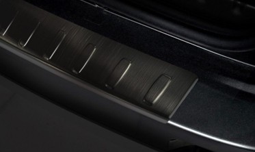 захисна накладка на бампер Dacia Duster чорна фото