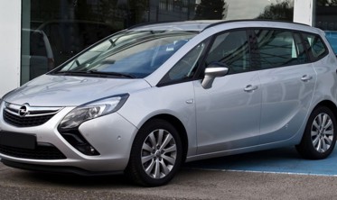 захисна накладка на бампер Opel Zafira C Kombi чорна фото