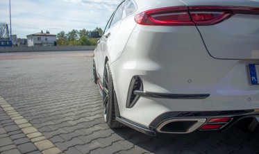 Бічні накладки на задній бампер Kia ProCeed GT Mk3 фото