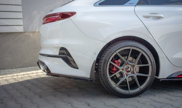 Бічні накладки на задній бампер Kia ProCeed GT Mk3 фото