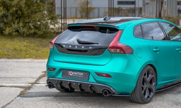 Накладка на спойлер багажника Volvo V40 фото