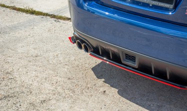 Центральний дифузор заднього бампера Subaru WRX STI фото