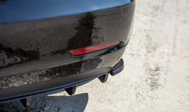 боковые накладки на задний бампер Tesla Model 3 фото