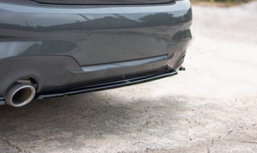 Центральний дифузор заднього бампера BMW 3 G20 M-pack фото