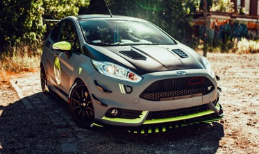 Тюнинг накладки переднего бампера Ford Fiesta 7 FL ST фото