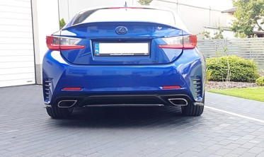 Центральная тюнинг накладка заднего бампера Lexus RC  фото