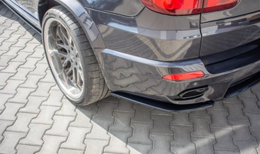 Боковые диффузоры заднего бампера BMW X5 E70 рестайлинг M-pack фото