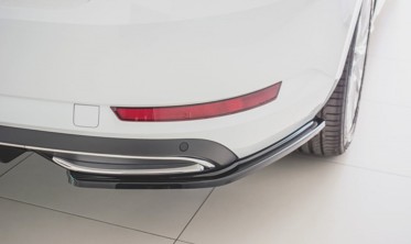 Бічні накладки заднього бампера Skoda Superb Mk3 FL Hatchback/Estate фото