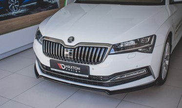 Передній дифузор на бампер Skoda Superb Mk3 FL фото