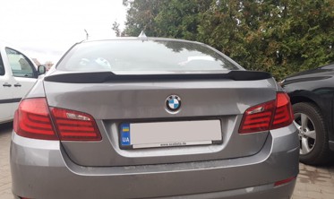 спойлер BMW F10 M4 V look (abs) фото