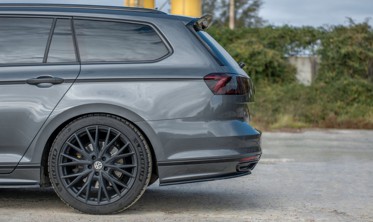 Боковые диффузоры на край заднего бампера Volkswagen Passat R-Line B8 фото