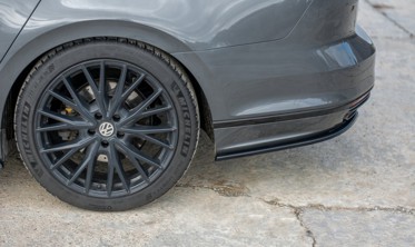 Боковые диффузоры на край заднего бампера Volkswagen Passat R-Line B8 фото