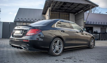 Центральный диффузор заднего бампера Mercedes E W213 E43 AMG / AMG-line фото