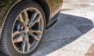 Бічні дифузори заднього бампера BMW X4 M-Pack G02 фото
