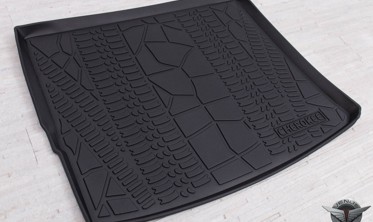 Килимок у багажник Jeep Cherokee фото