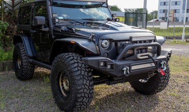 боковые замки капота для Jeep Wrangler YJ / TJ / JK / JL фото