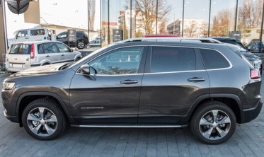 пороги (подножки боковые) Jeep Cherokee KL фото