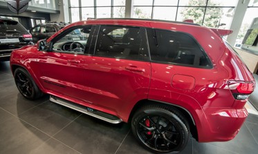пороги (подножки боковые) JEEP GRAND CHEROKEE фото