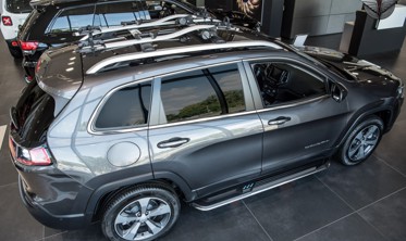 пороги (подножки боковые) JEEP CHEROKEE фото