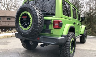 Крепление под запаску большего диаметра Jeep Wrangler JL фото