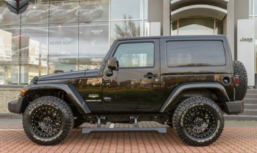 електричні пороги (підніжки бокові) Jeep Wrangler JK (4 двері) фото