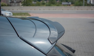 Накладка на спойлер багажника рестайл Seat Leon Mk3 Cupra ST фото