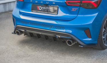 Центральний дифузор заднього бампера Ford Focus ST Mk4 вер.2 фото
