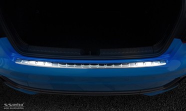 захисна накладка заднього бампера з ребрами Audi A1 II GB Sportback фото